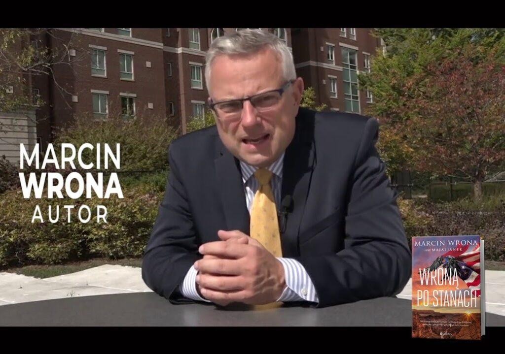 Marcin Wrona, polski dziennikarz, relacjonuje na żywo z Waszyngtonu.
