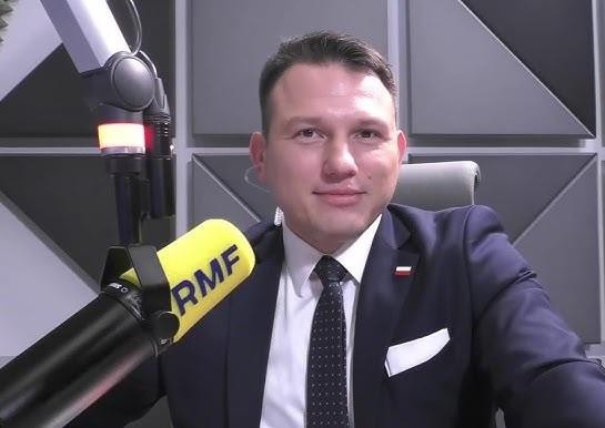 Sławomir Mentzen podczas wystąpienia publicznego lub spotkania z wyborcami